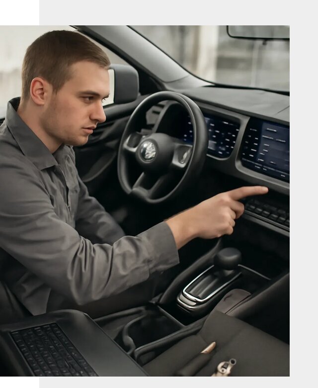 Русификация автомобиля Nissan N7 под ключ в Боровичах официально